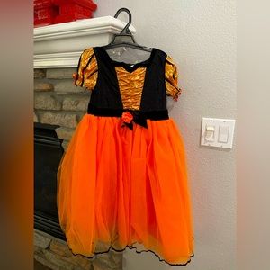 Young girl’s witch costume…halloween costume